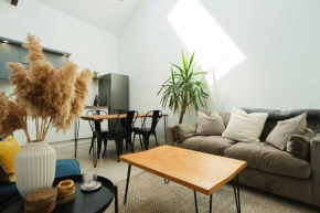 Cosy two bedroom flat in the Poet Mews